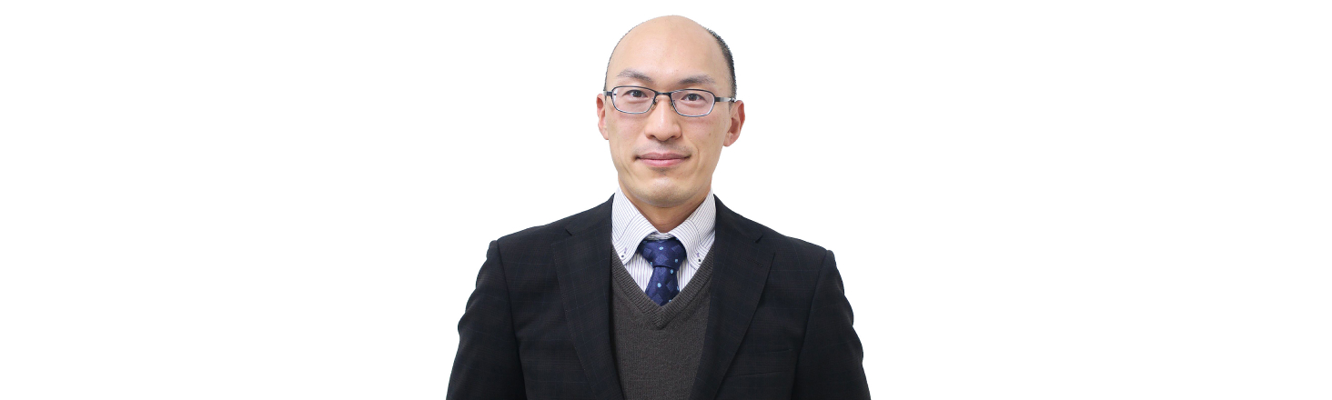 Mitsui Bunko Senior Researcher Shimomukai Norihiko. Born 1983 in Hiroshima Prefecture. Researches the economic history of distribution in early modern Japan